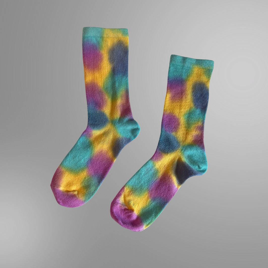 Tie dye medium length socks