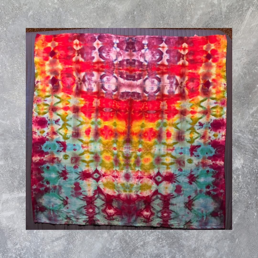 Cotton tie dye throw